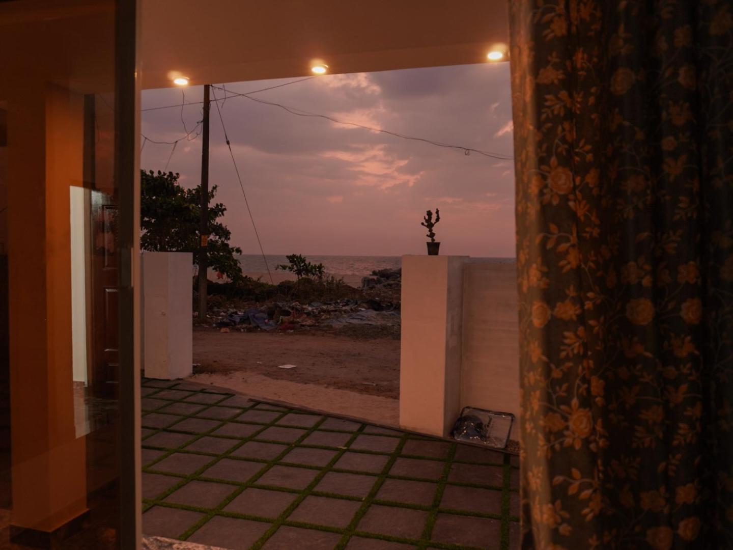 Marari Aidenz Beach Vibe Villa Alappuzha Exteriör bild